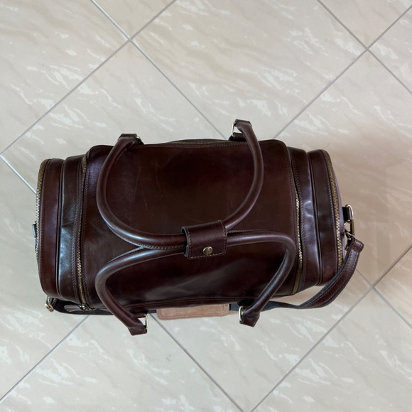 #2222 BRAND NEW Old Angler Leather Duffel Bag & Terrida Luxury Toiletry Case - Picture 7 of 14